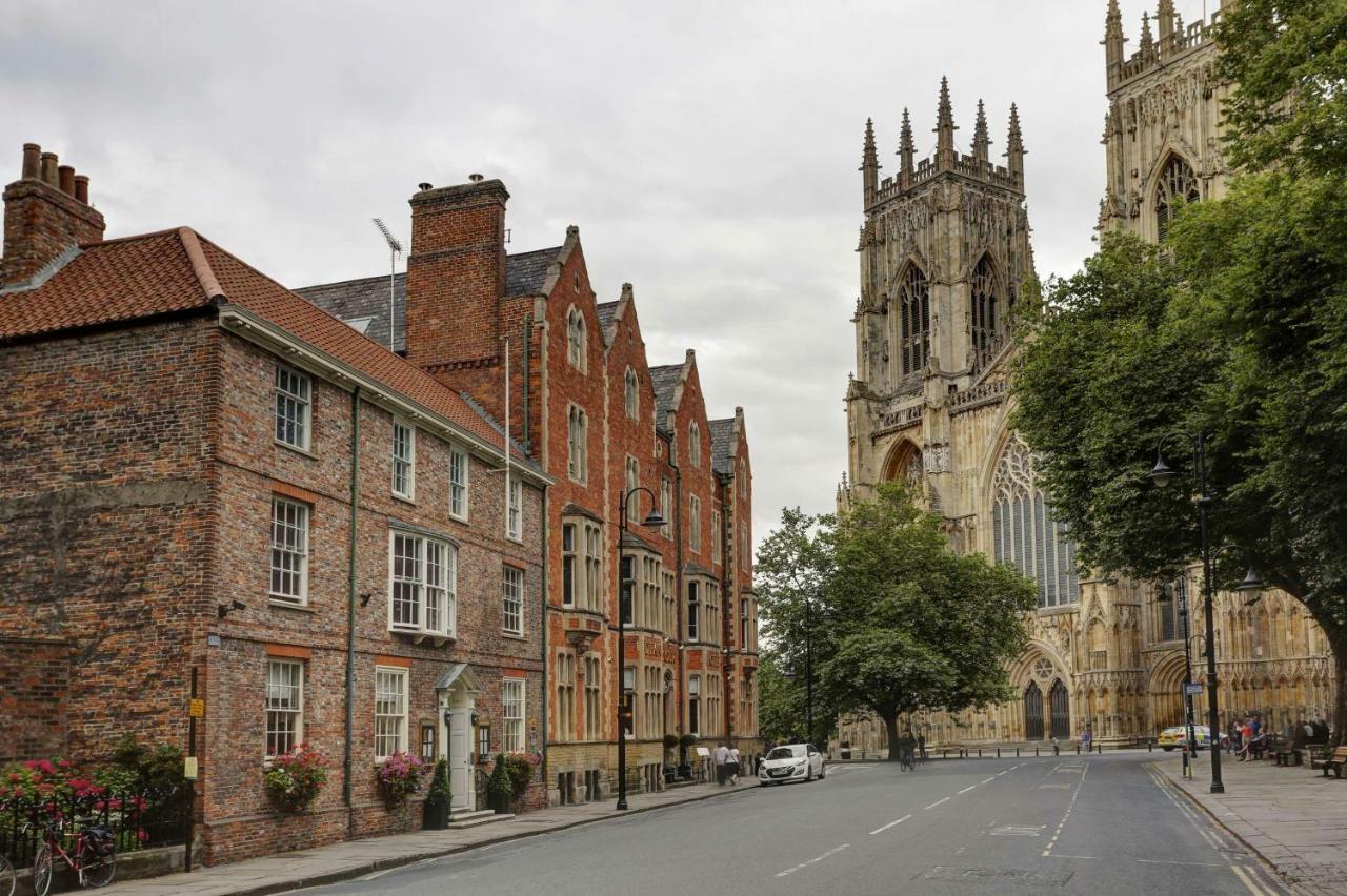 The Dean Court Hotel York Eksteriør billede